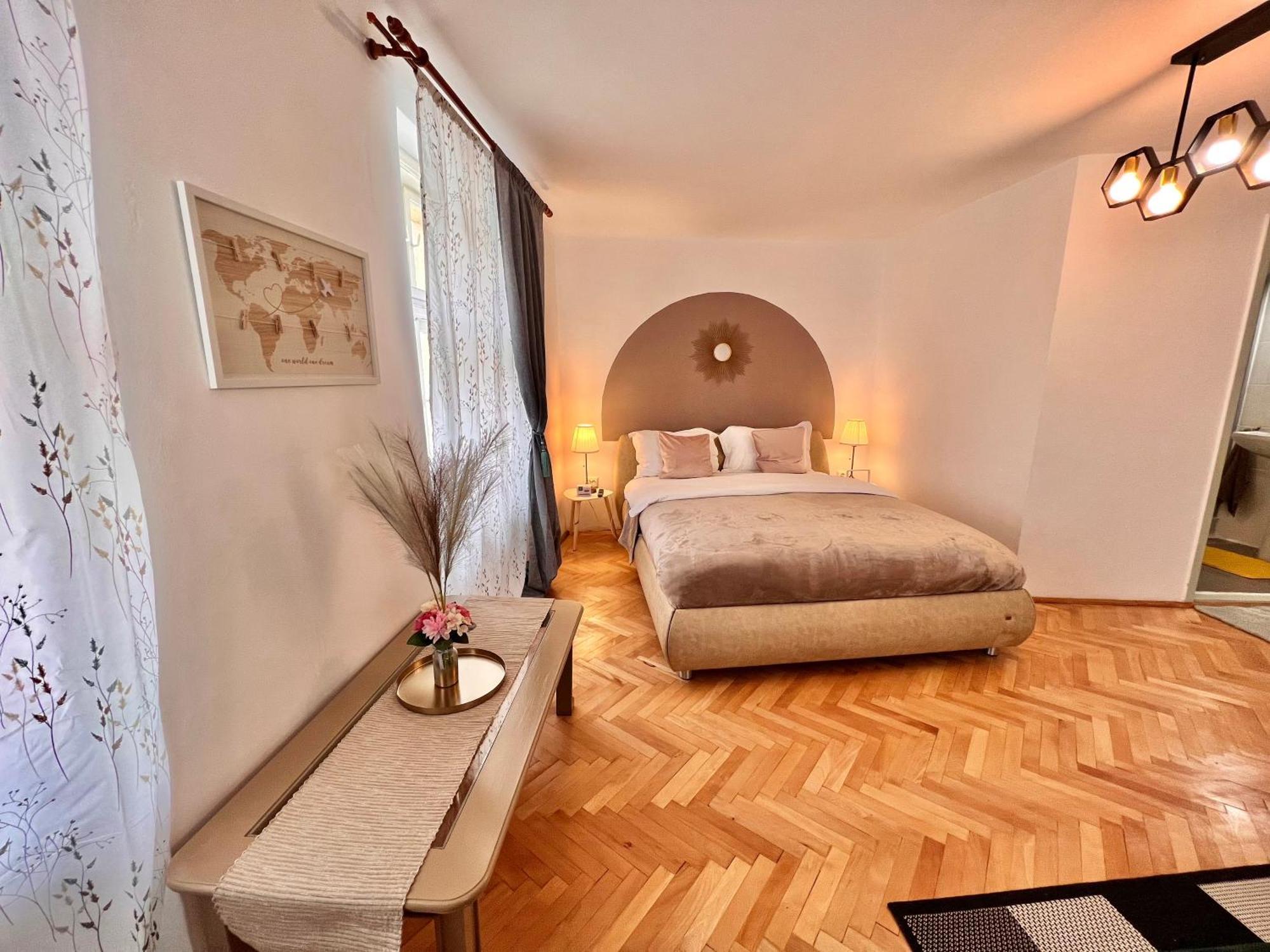 Old Town City Center Apartments ブラショフ エクステリア 写真