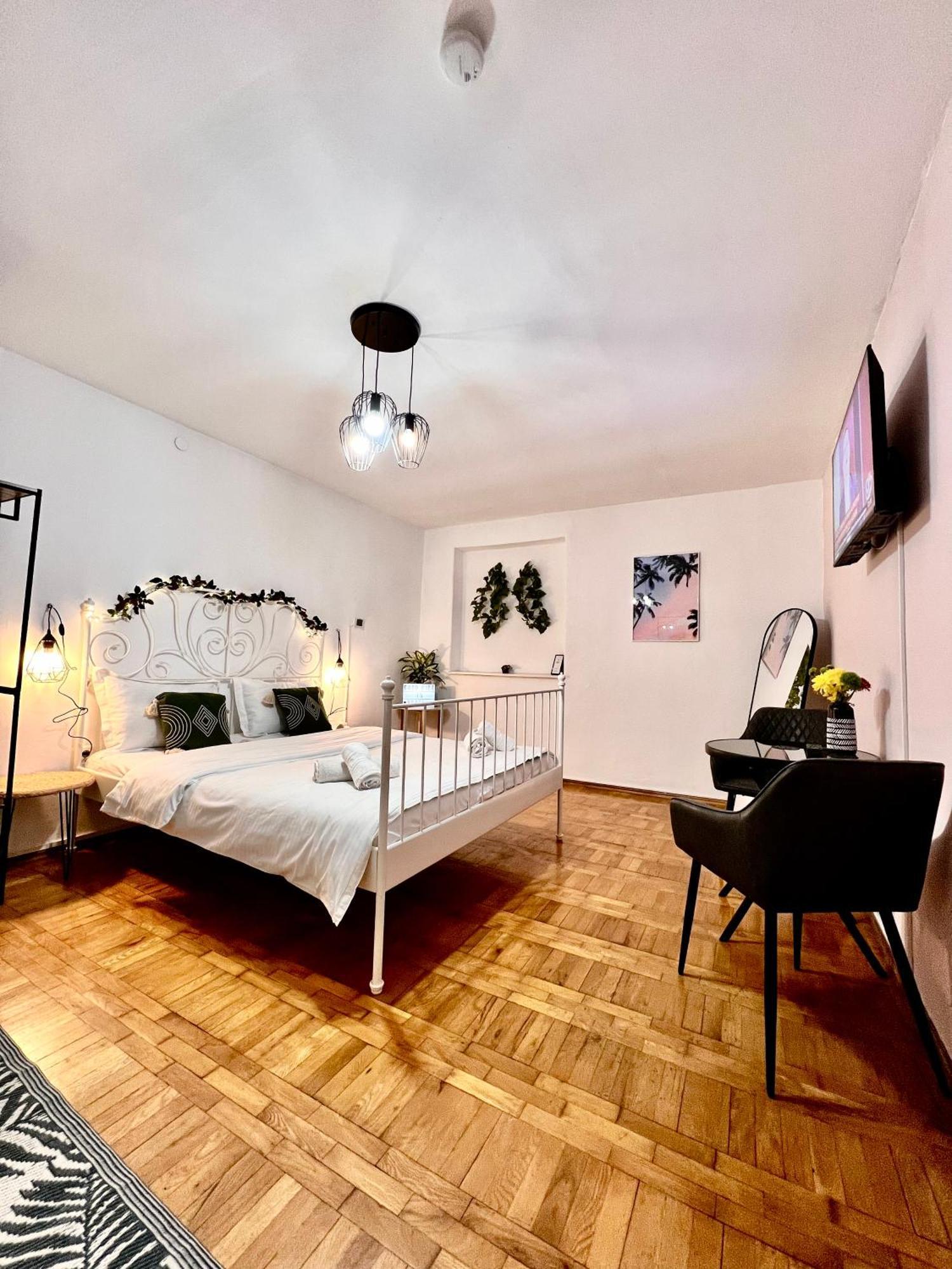 Old Town City Center Apartments ブラショフ エクステリア 写真