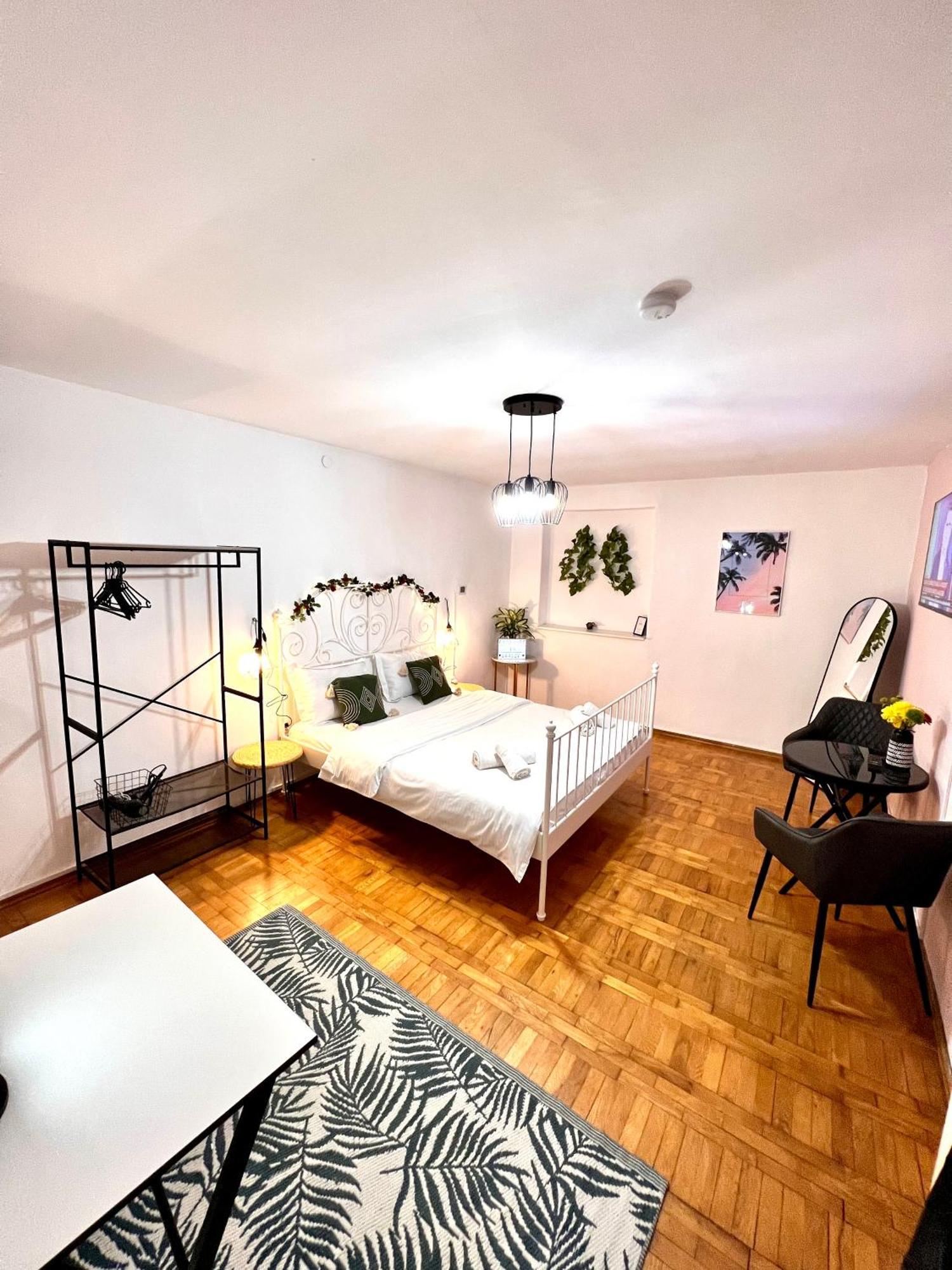 Old Town City Center Apartments ブラショフ エクステリア 写真